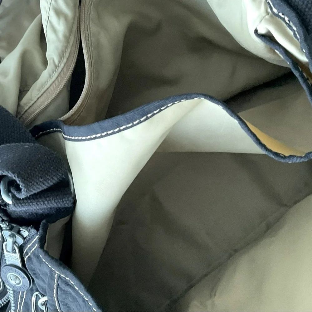 Kipling black expandable